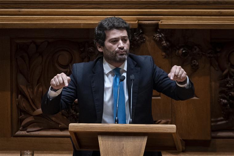 Facebook suspende conta de André Ventura