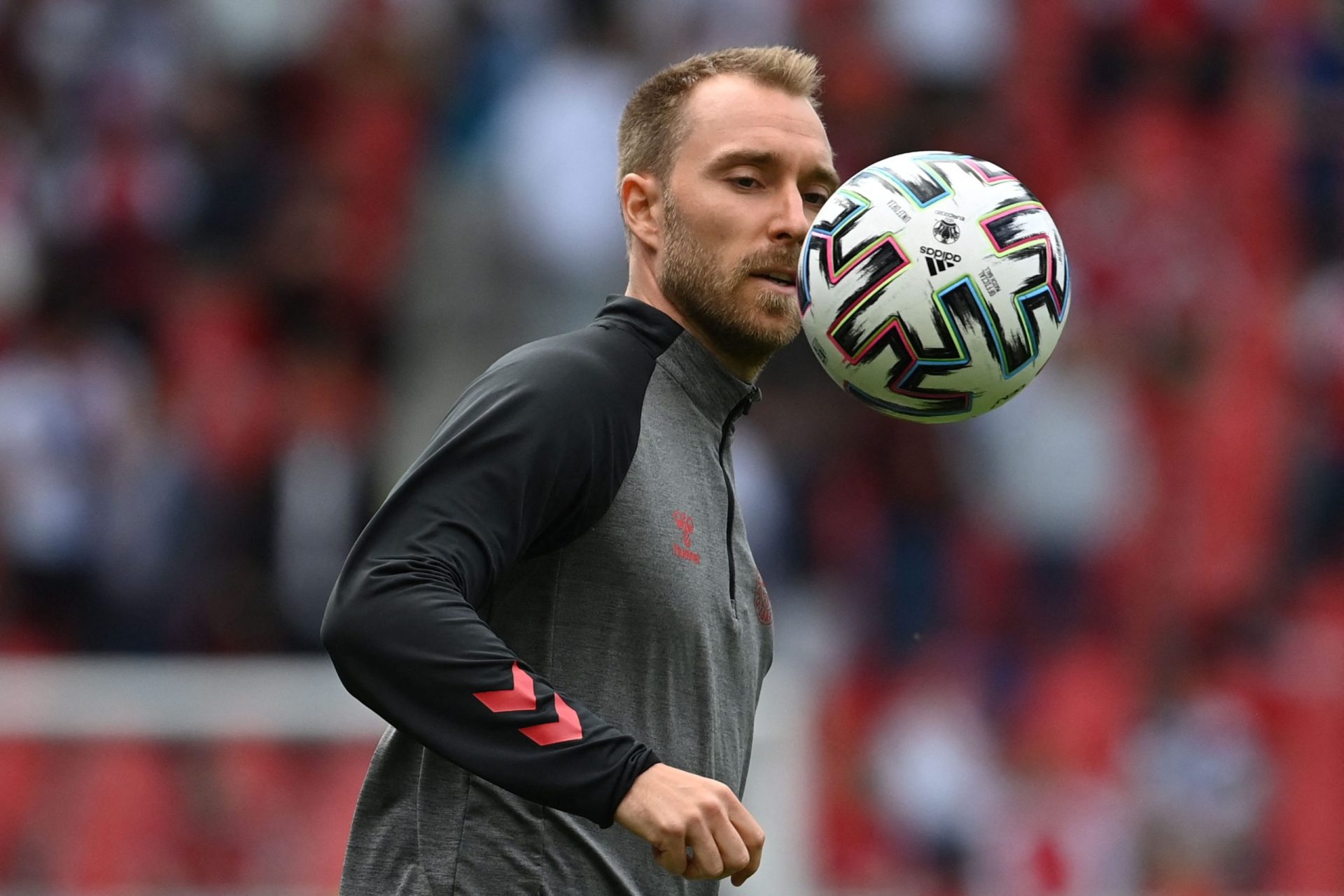 Eriksen agradece apoio, mas diz querer entender “o que se passou”