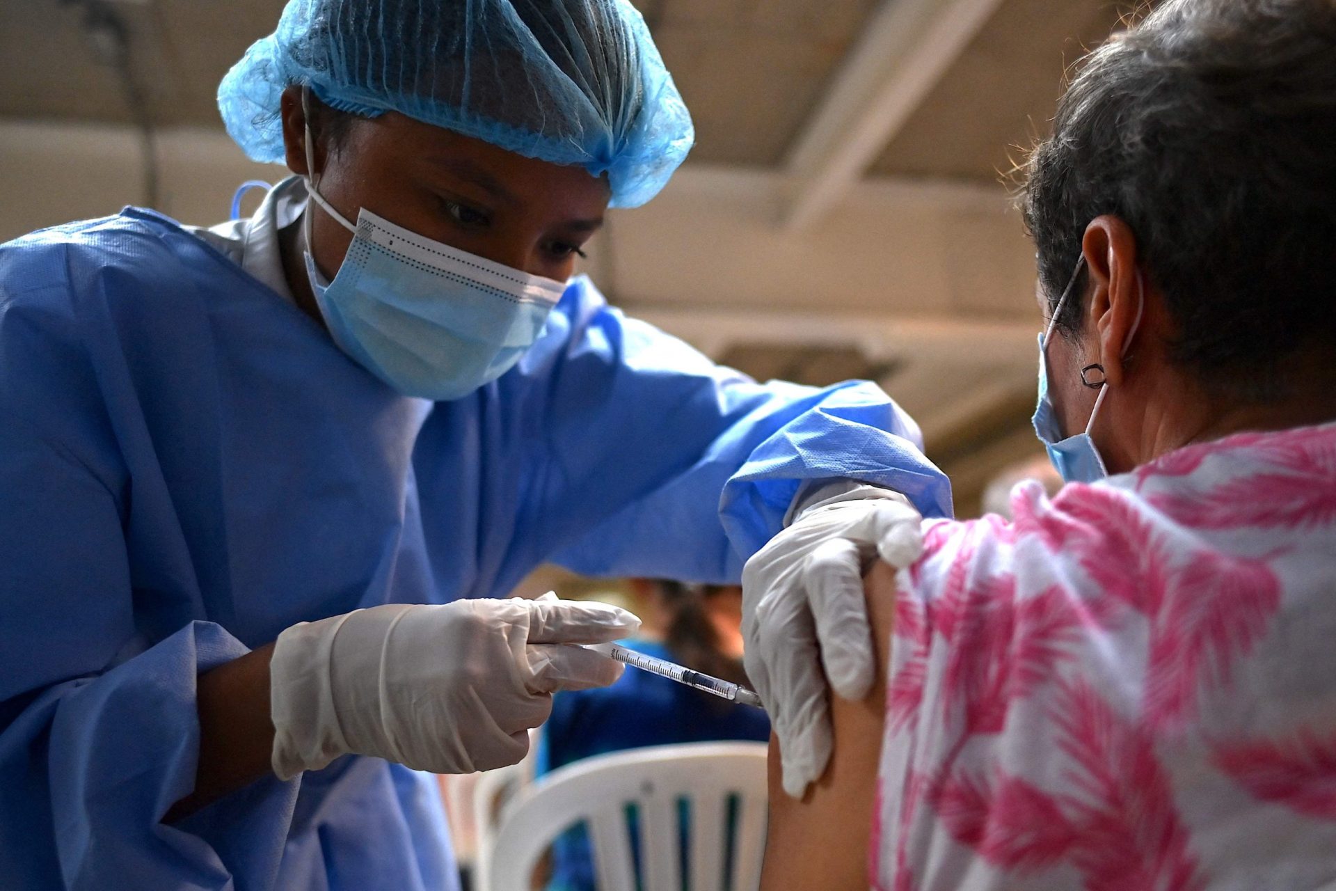 Nova Iorque. 899 pessoas receberam doses da vacina contra a covid-19 expiradas