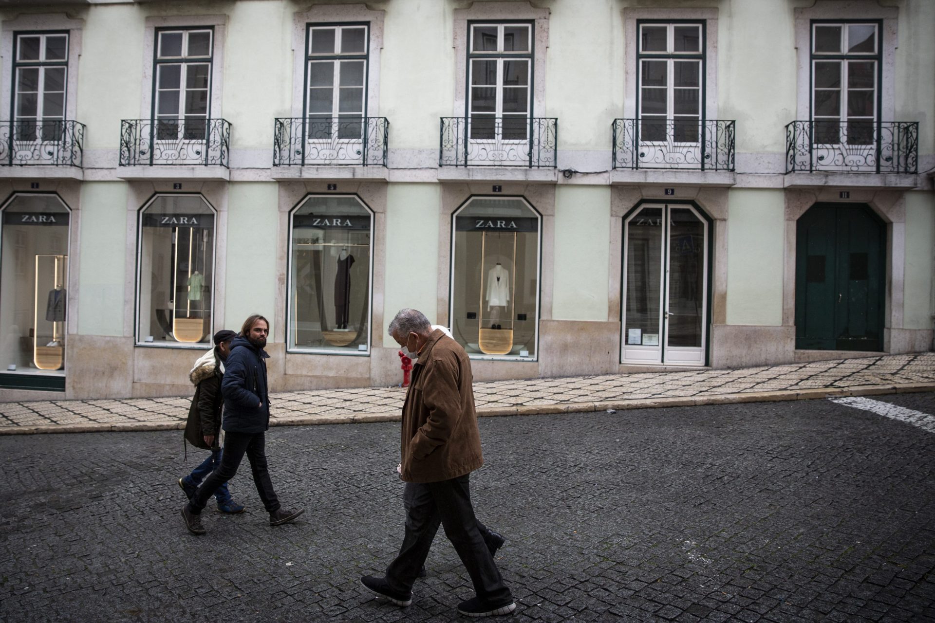 UCI de novo com mais de 100 internados. Lisboa e Vale do Tejo mantém-se com mais de metade dos novos casos