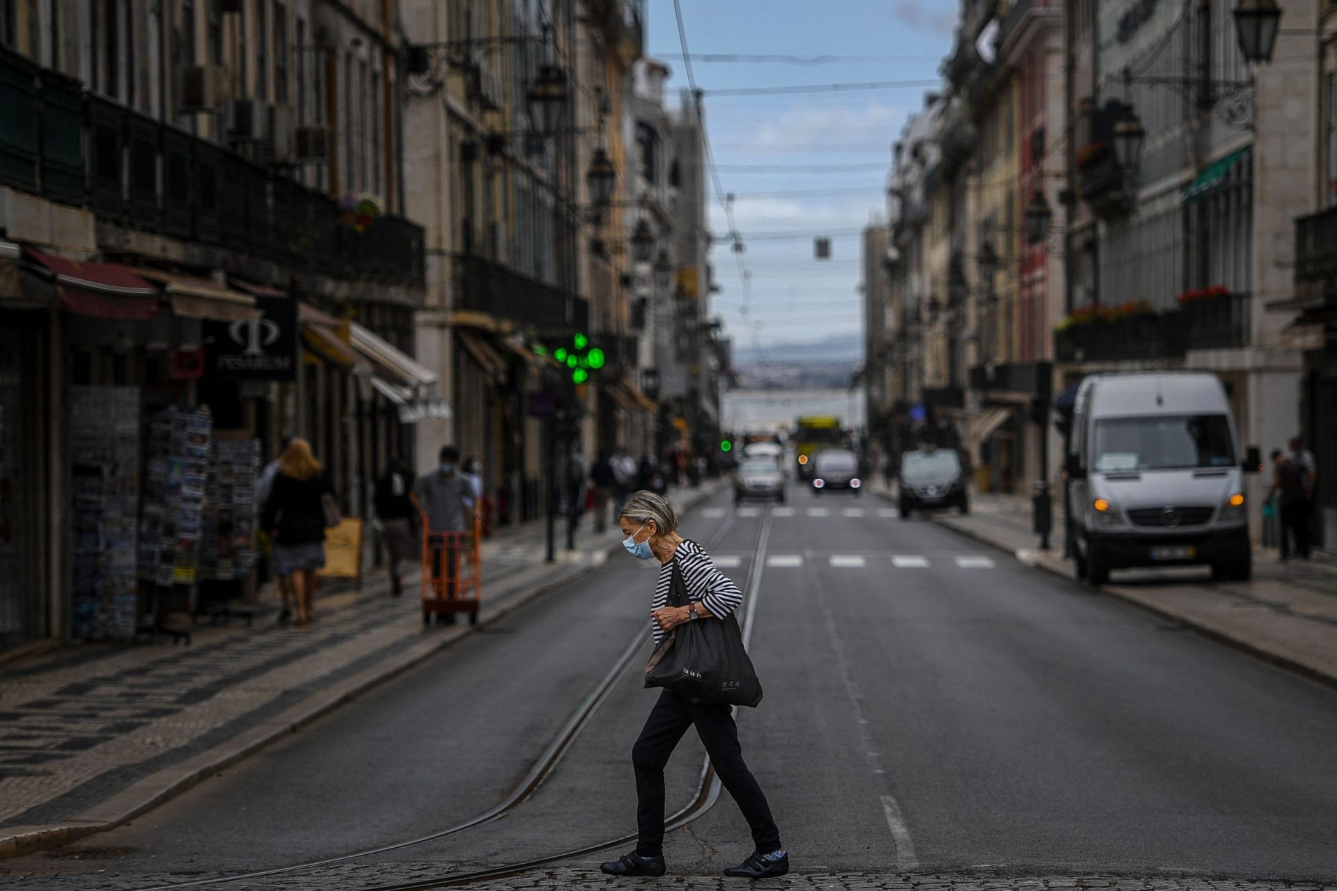 Lisboa e Vale do Tejo regista mais de mil novos casos pelo segundo dia consecutivo. Incidência sobe e Rt desce