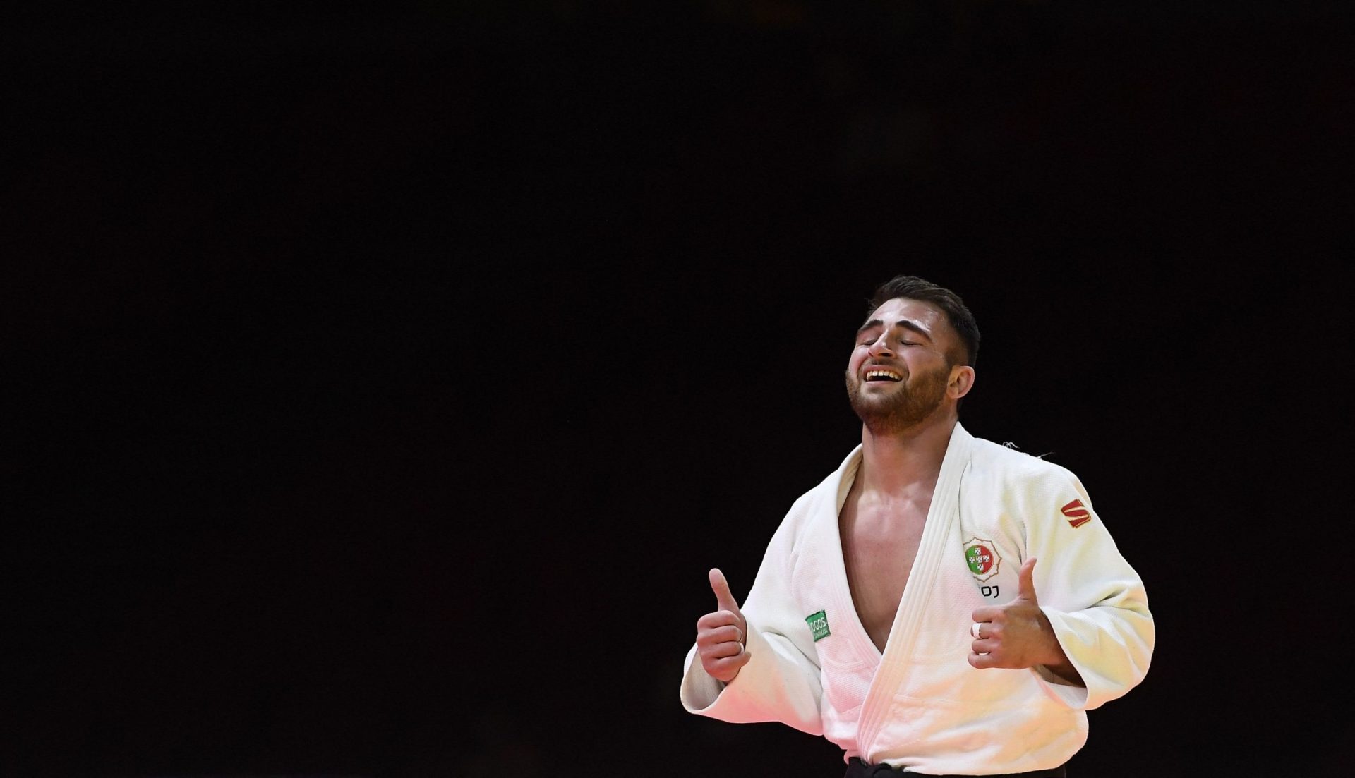 Português Anri Egutidze conquista medalha de bronze na categoria -81 kg nos Mundiais de Judo
