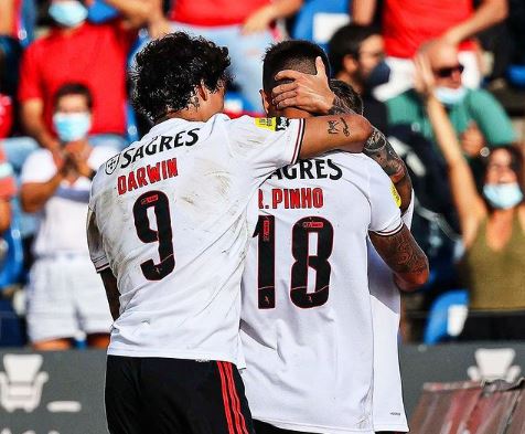 Benfica goleia o Santa Clara