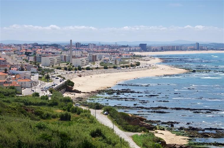 Autoridade Marítima vistoria praias da Figueira da Foz após avistamento de tubarões