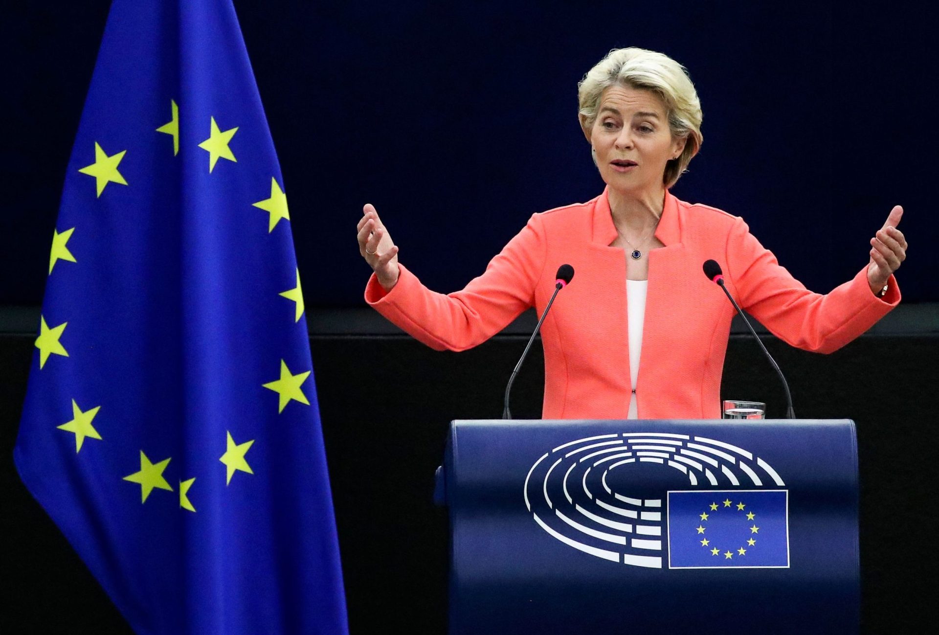 Von der Leyen anuncia investimento de 50 mil milhões de euros para plano de saúde até 2027