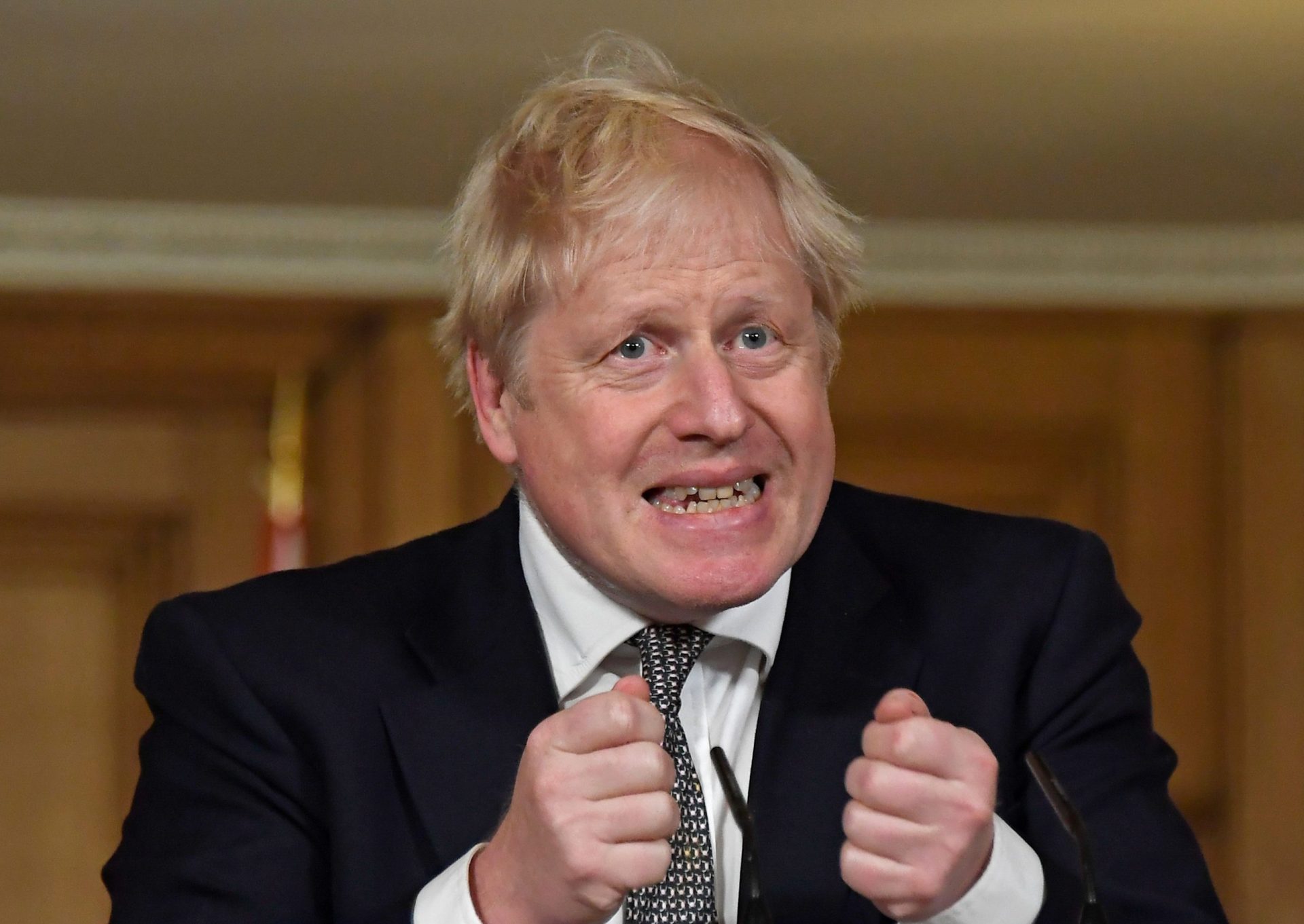 Boatos chegam ao fim: Boris Johnson admite finalmente que tem seis filhos