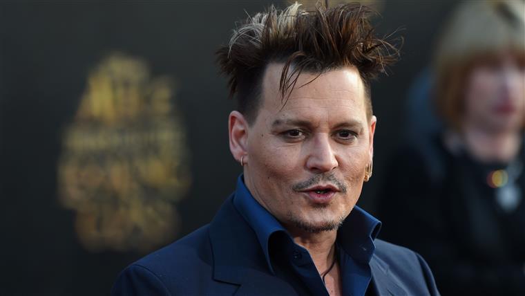 Johnny Depp diz que “ninguém está a salvo” da cultura do cancelamento