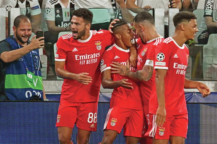 Benfiquistas agredidos depois do jogo contra o PSG em Paris