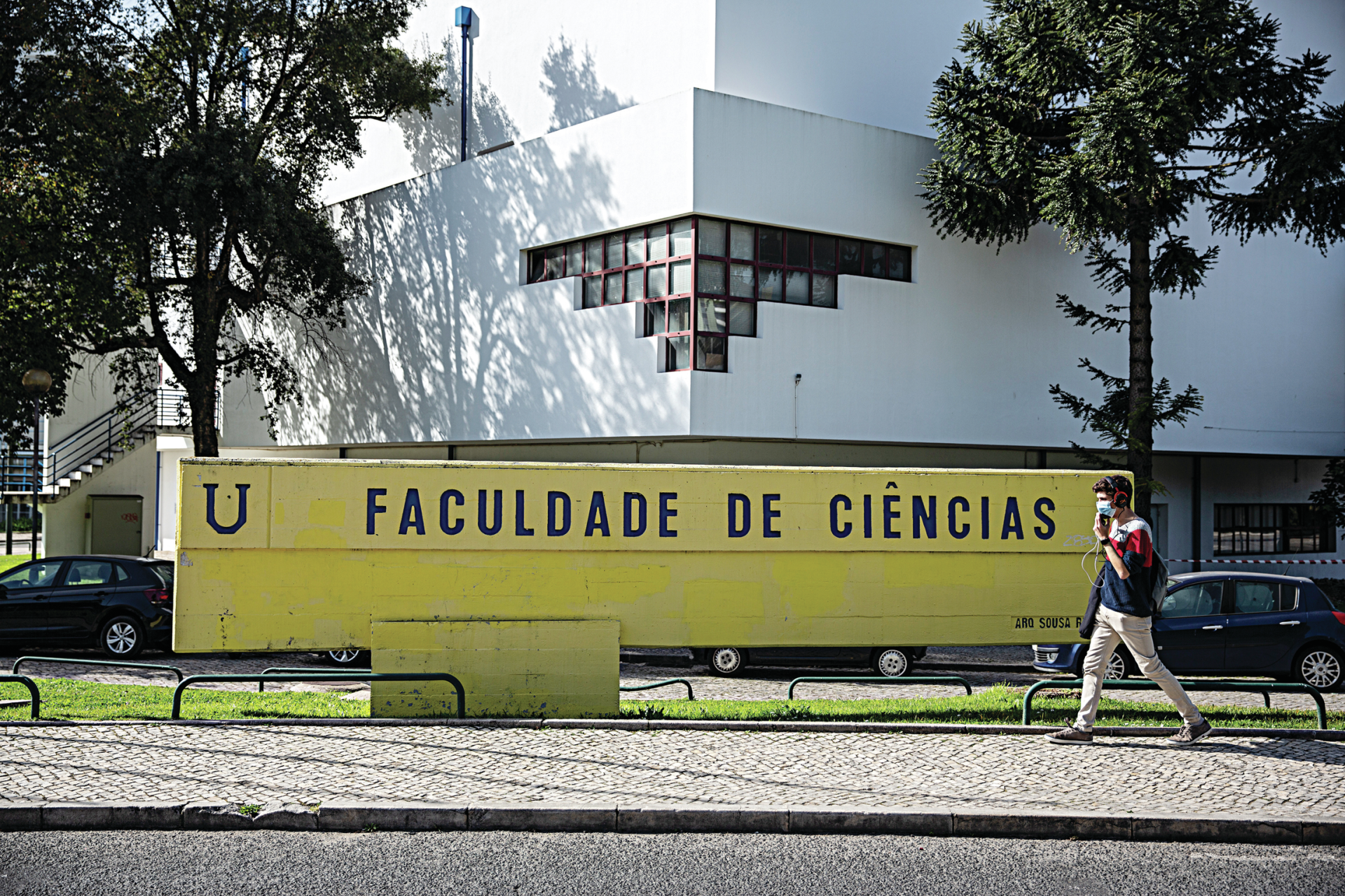 MP pede prisão efetiva para jovem acusado de planear ataque a faculdade