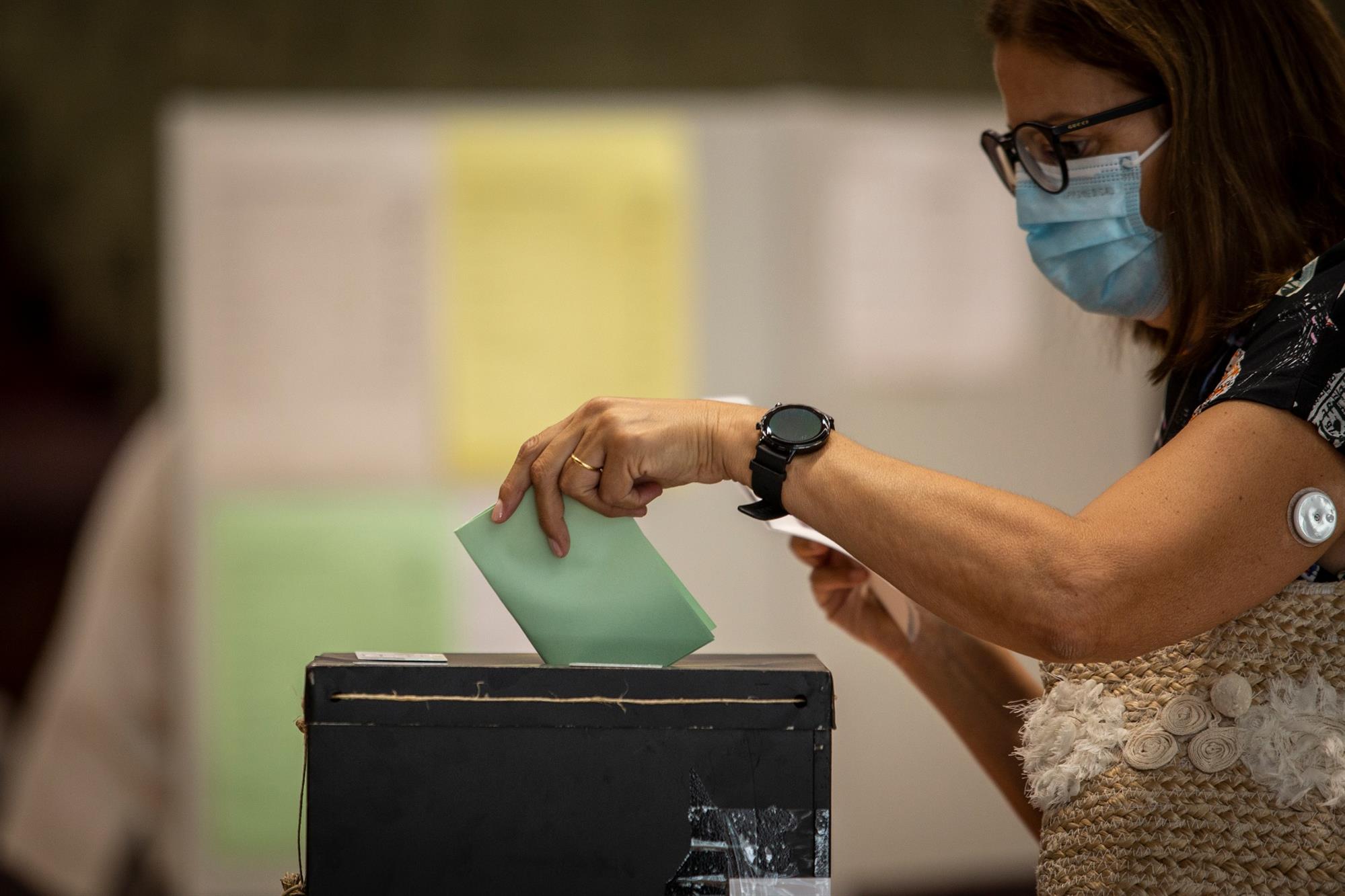 Membros das mesas de voto vacinados com dose de reforço no dia 15