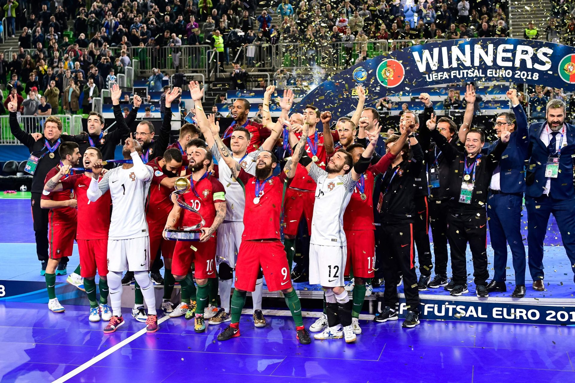 Portugal entra no Europeu de futsal com o pé direito ao vencer os Países Baixos por 4-2