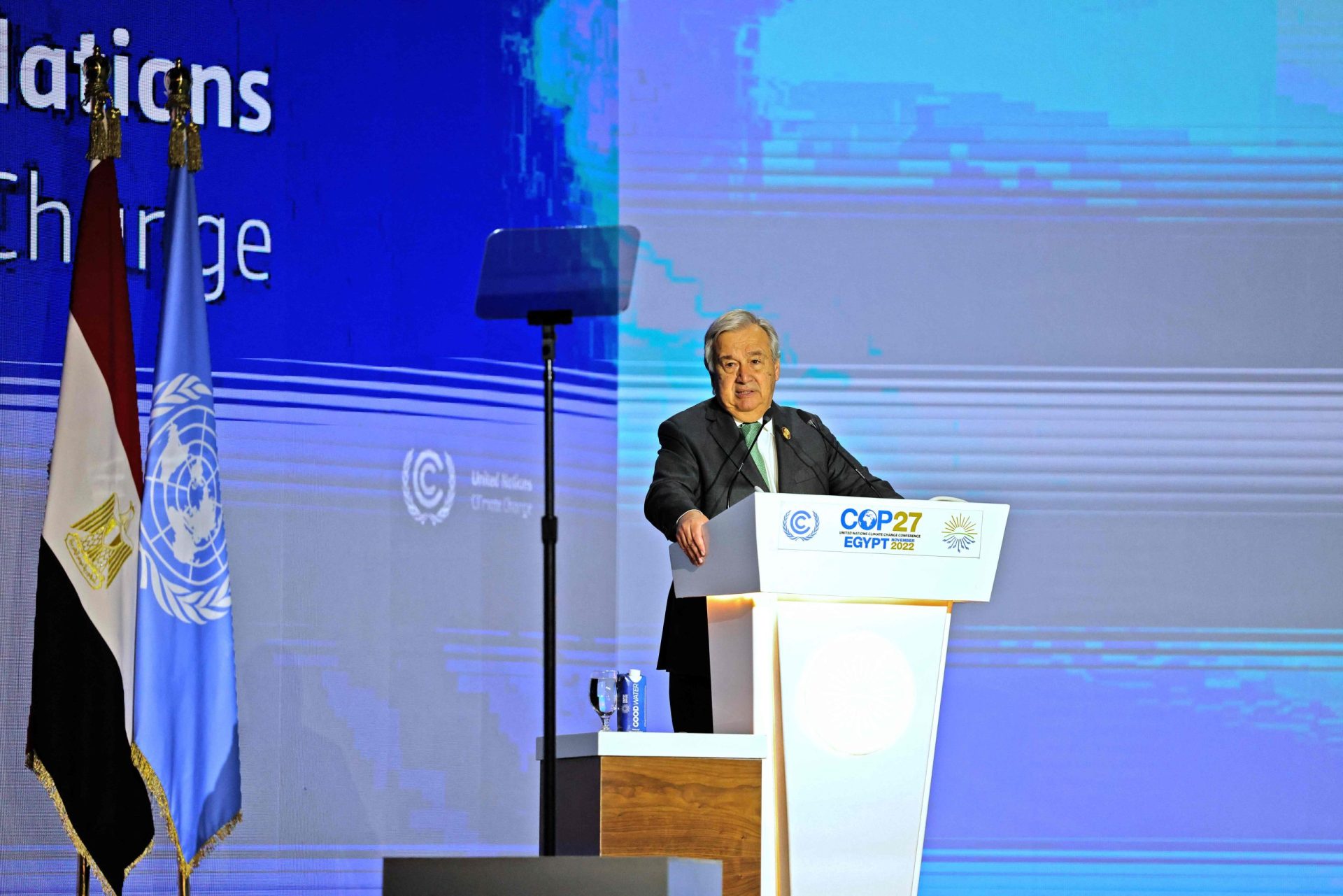 COP27. António Guterres engana-se e lê discurso errado | VÍDEO