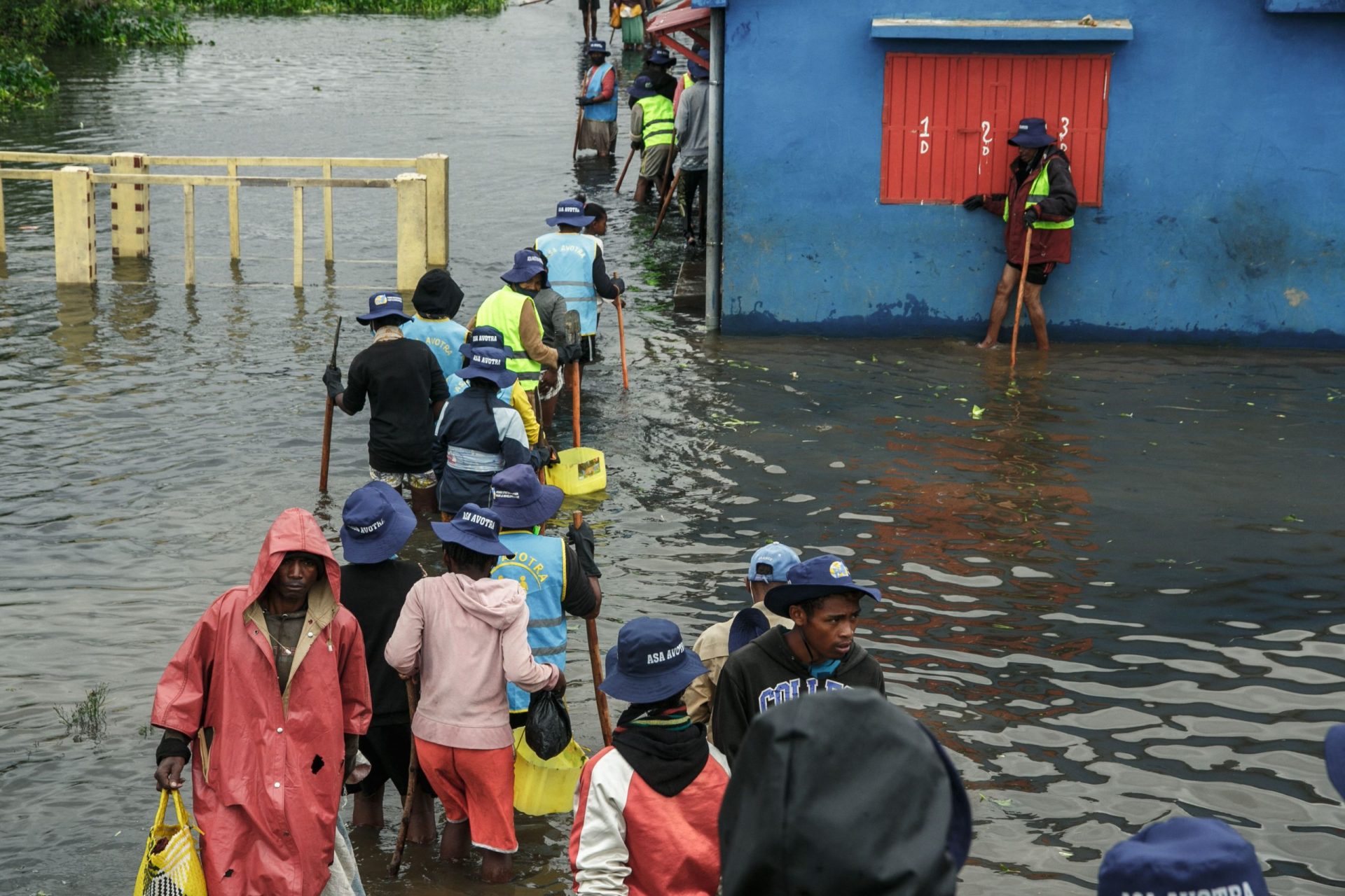 Tempestade tropical Ana já fez 47 mortos