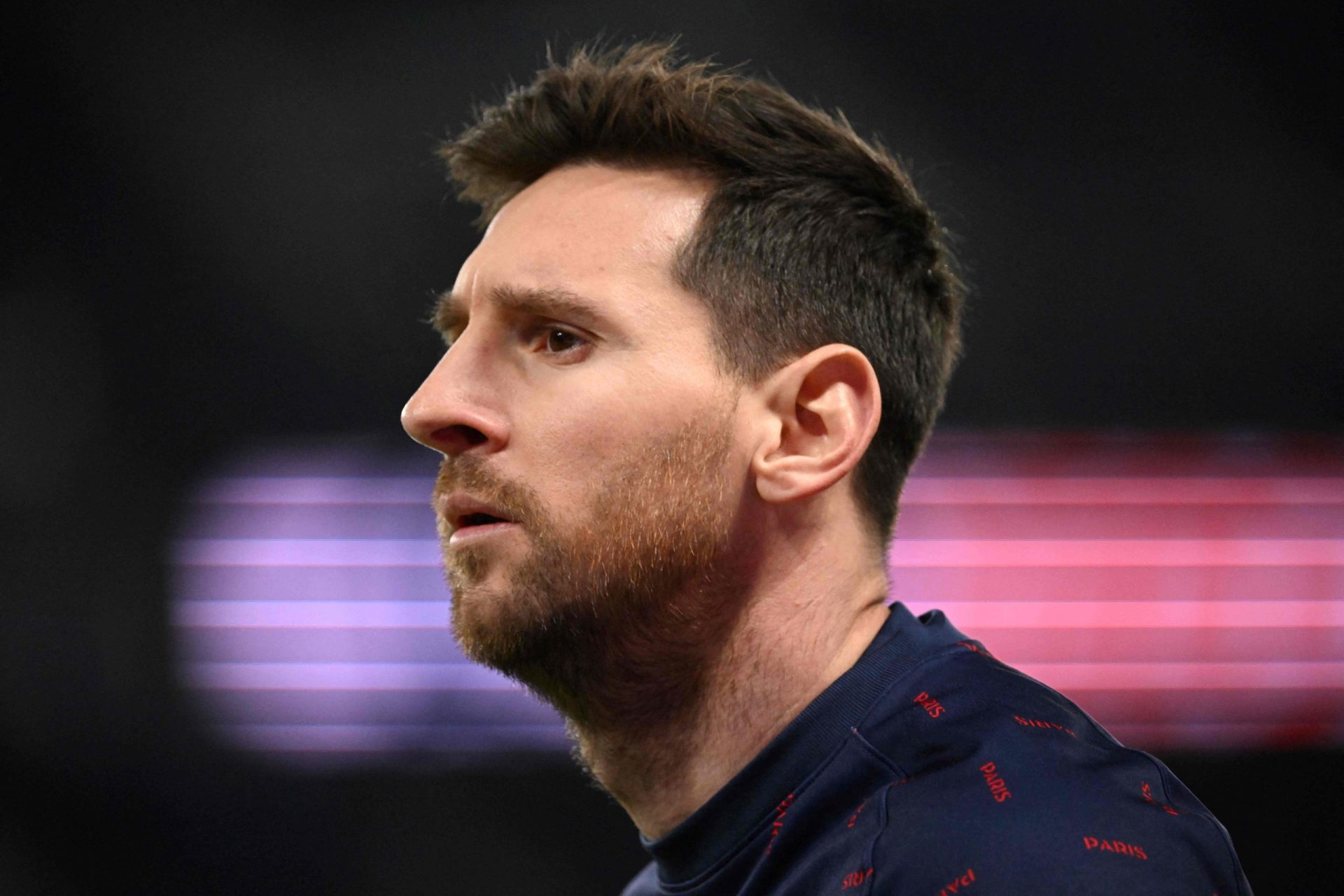 Messi testa positivo à covid-19