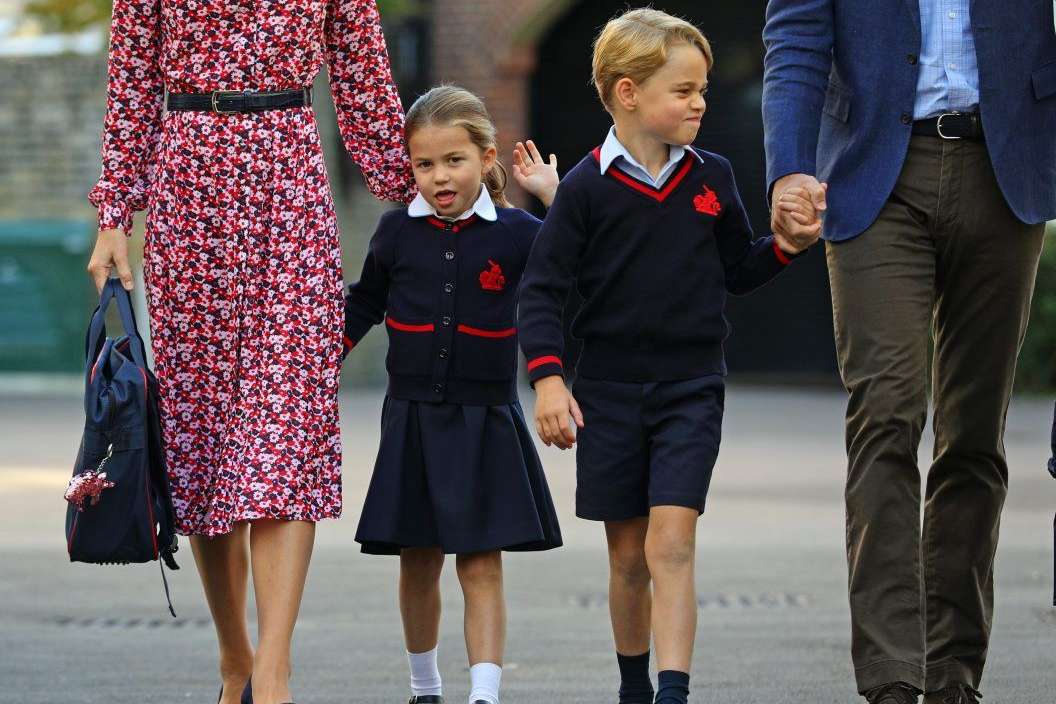 Príncipe George e princesa Charlotte não podem ter melhores amigos na escola