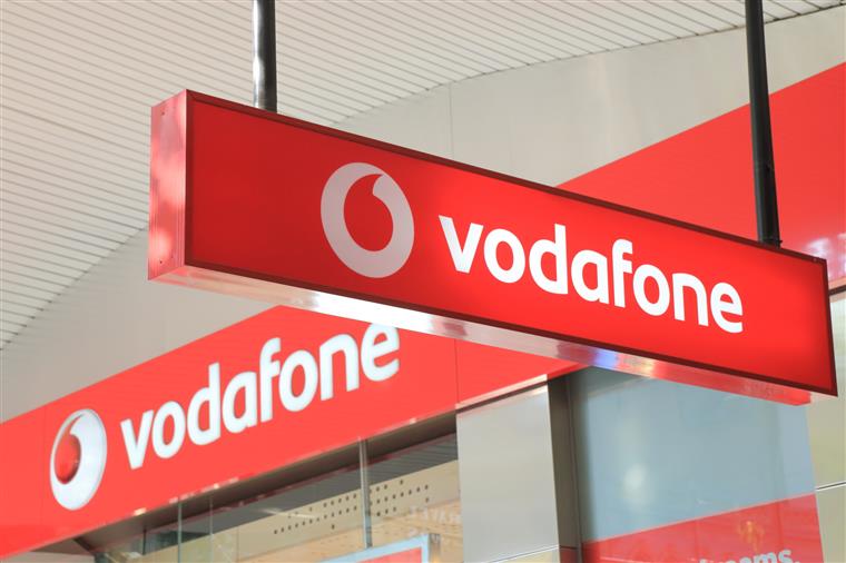 Vodafone. Ataque fechado em copas