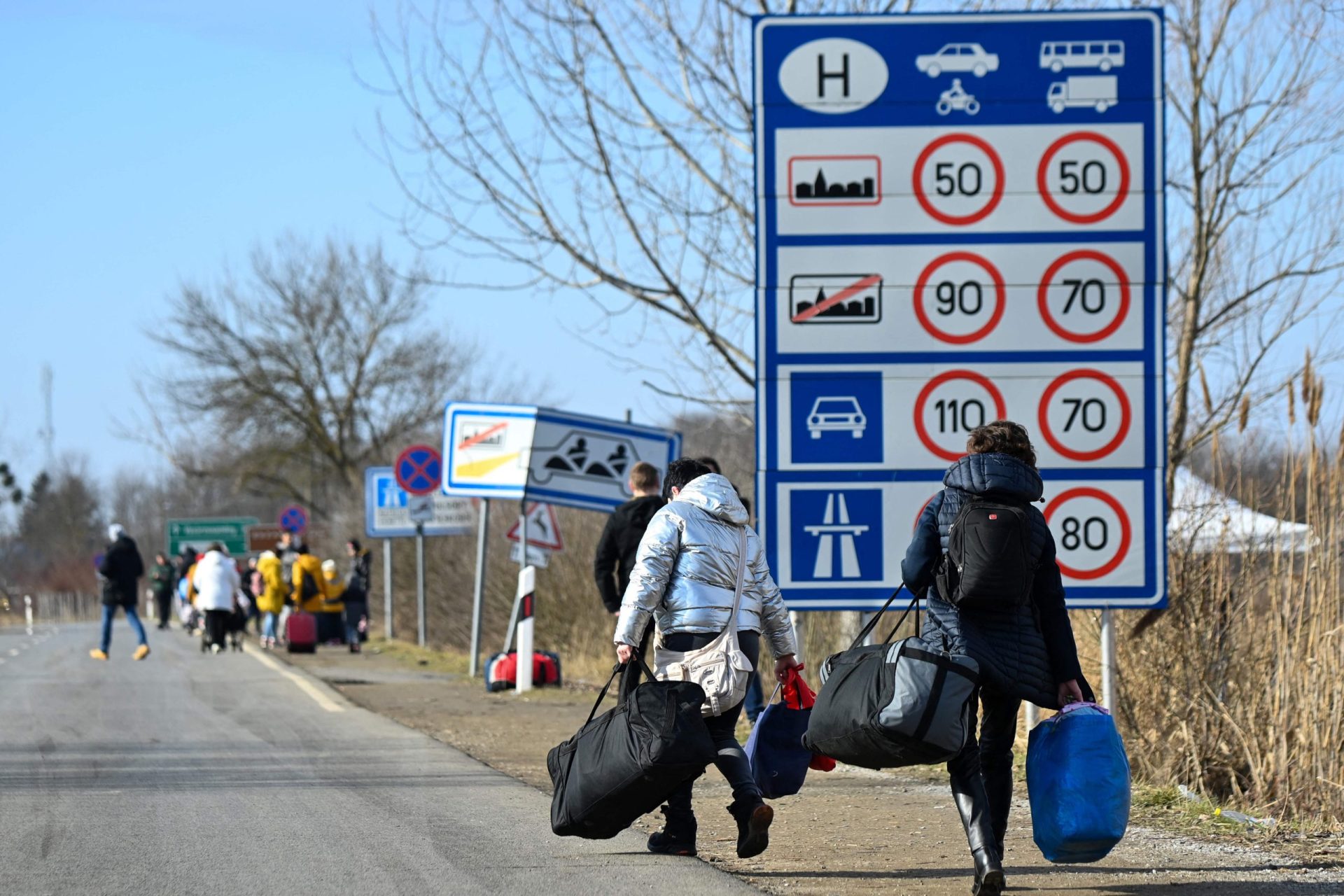 Guerra na Ucrânia. Quase 11 mil refugiados entraram na Roménia através dos postos de controlo fronteiriço