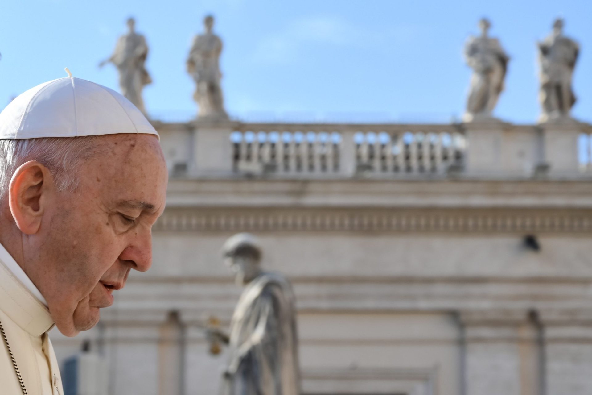 Papa Francisco faz novo apelo: &#8220;Em nome de Deus, parem!&#8221;