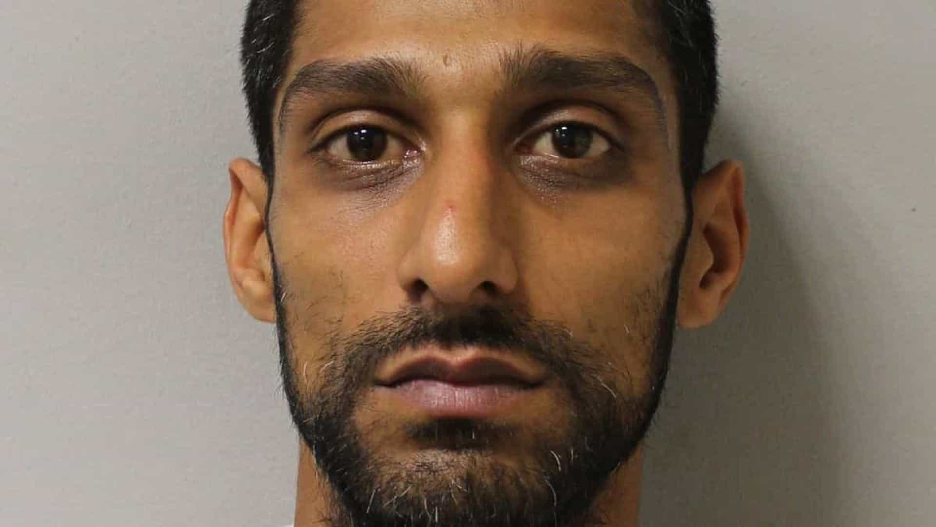 Inglaterra. Homem mata menina de 16 meses, filha da sua namorada