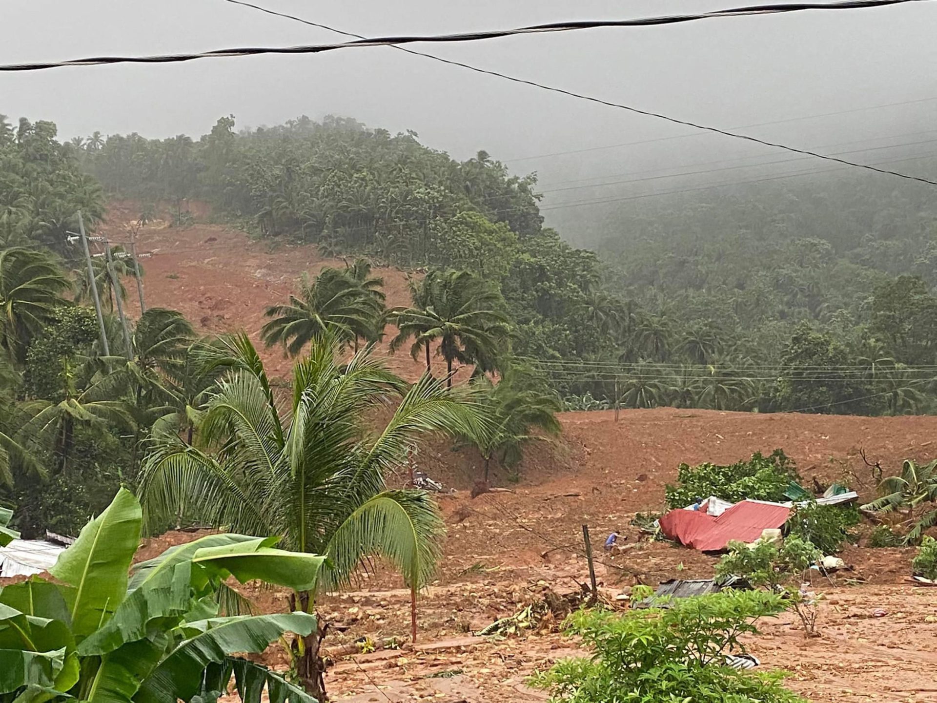 Tempestade tropical nas Filipinas causa 14 mortes