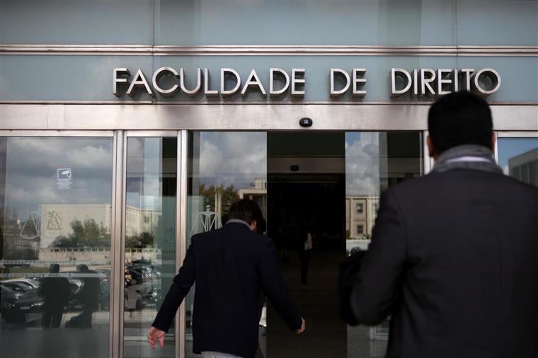 Depois de polémica na UMinho, 31 professores da FDUL são denunciados por assédio e discriminação