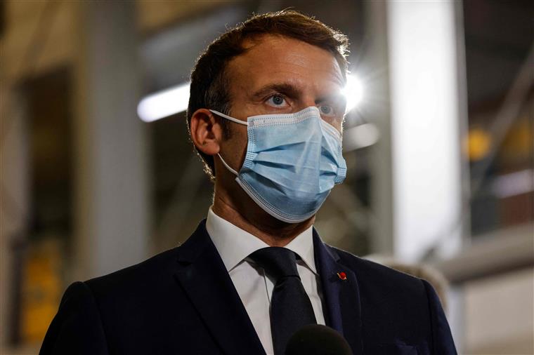 Macron condena a “loucura assassina” do ataque em Israel que fez três mortos