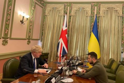 “Surpresa”. Boris Johnson reúne com Zelensky em encontro não divulgado em Kiev