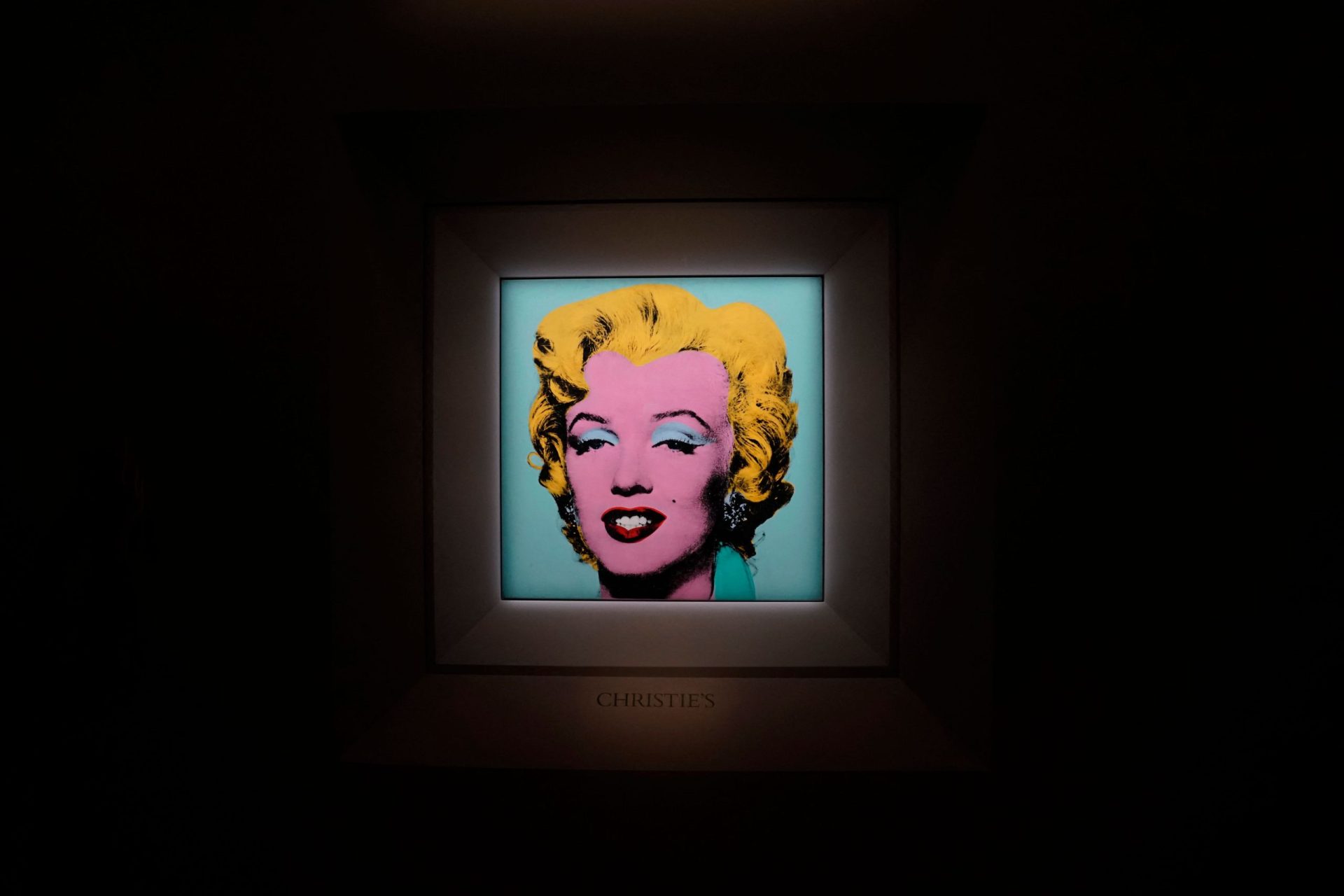 Quadro de Marilyn Monroe pintado por Andy Warhol é a obra de arte mais cara do século XX