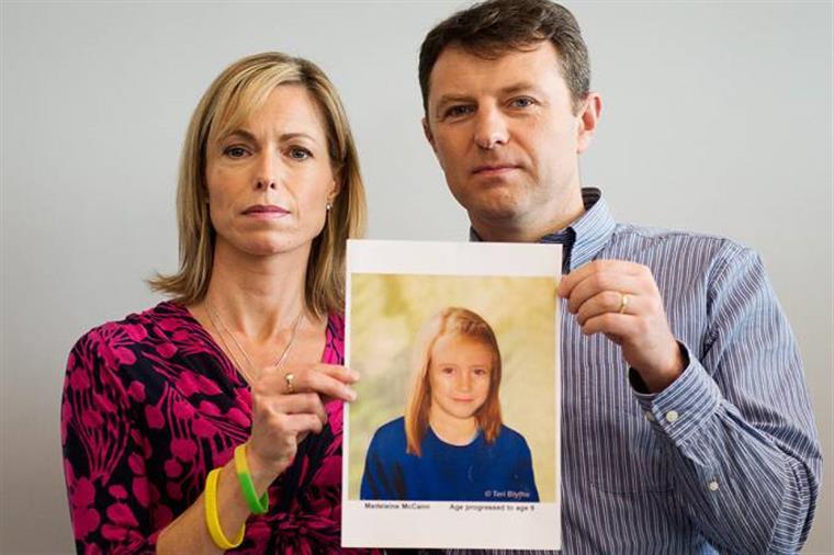 Pais de Madeleine McCann assinalam 15º aniversário do desaparecimento da filha querendo “respostas”