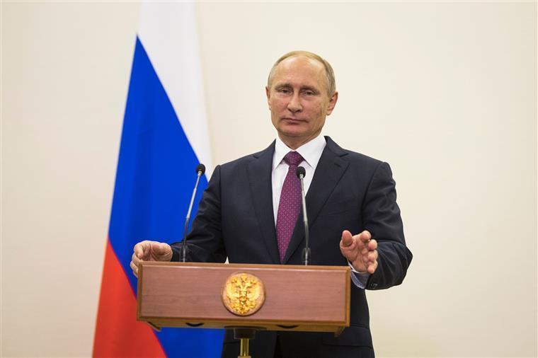 Putin felicita países da ex-União Soviética pela II Guerra Mundial