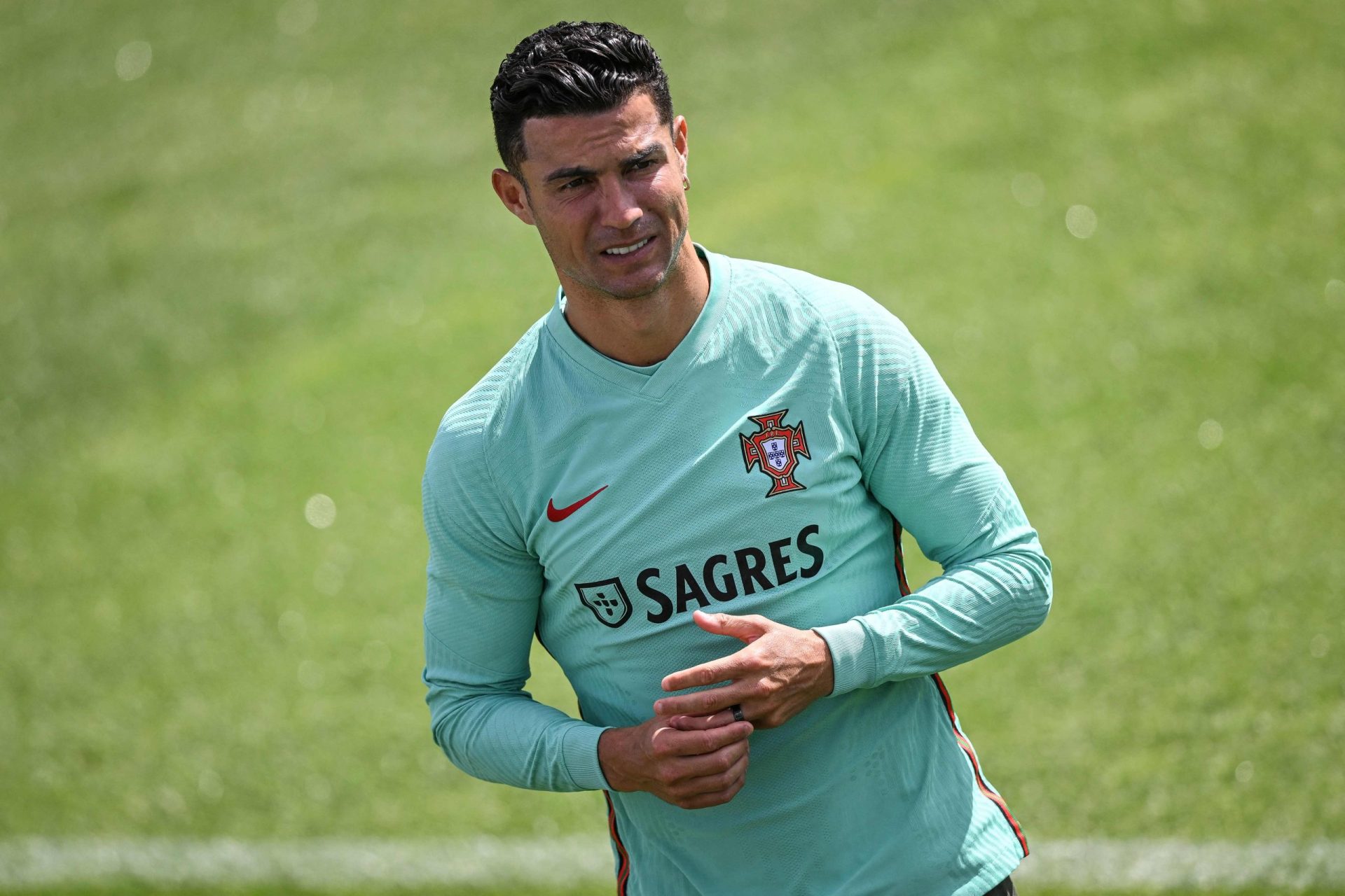 Liga das Nações. Ronaldo, Moutinho e Guerreiro não viajam para a Suíça com a seleção