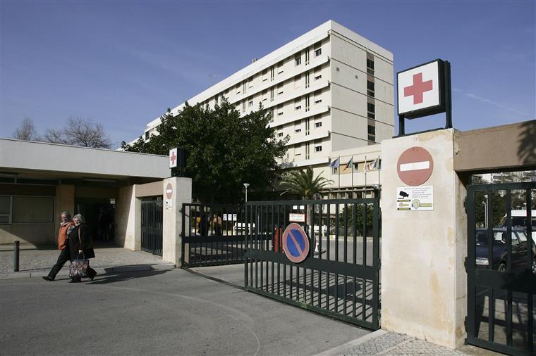 Saúde. Situação da Urgência em Faro é a de um &#8220;hospital do terceiro mundo&#8221;, diz sindicato