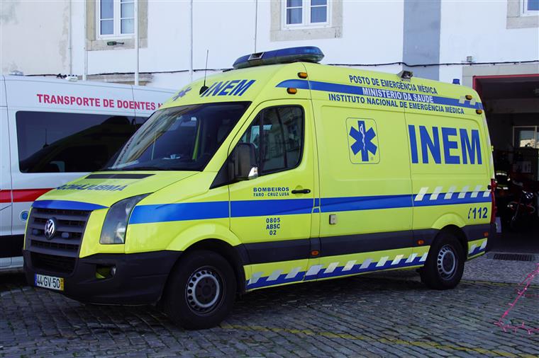 Homem despistou-se depois de roubar ambulância em Matosinhos