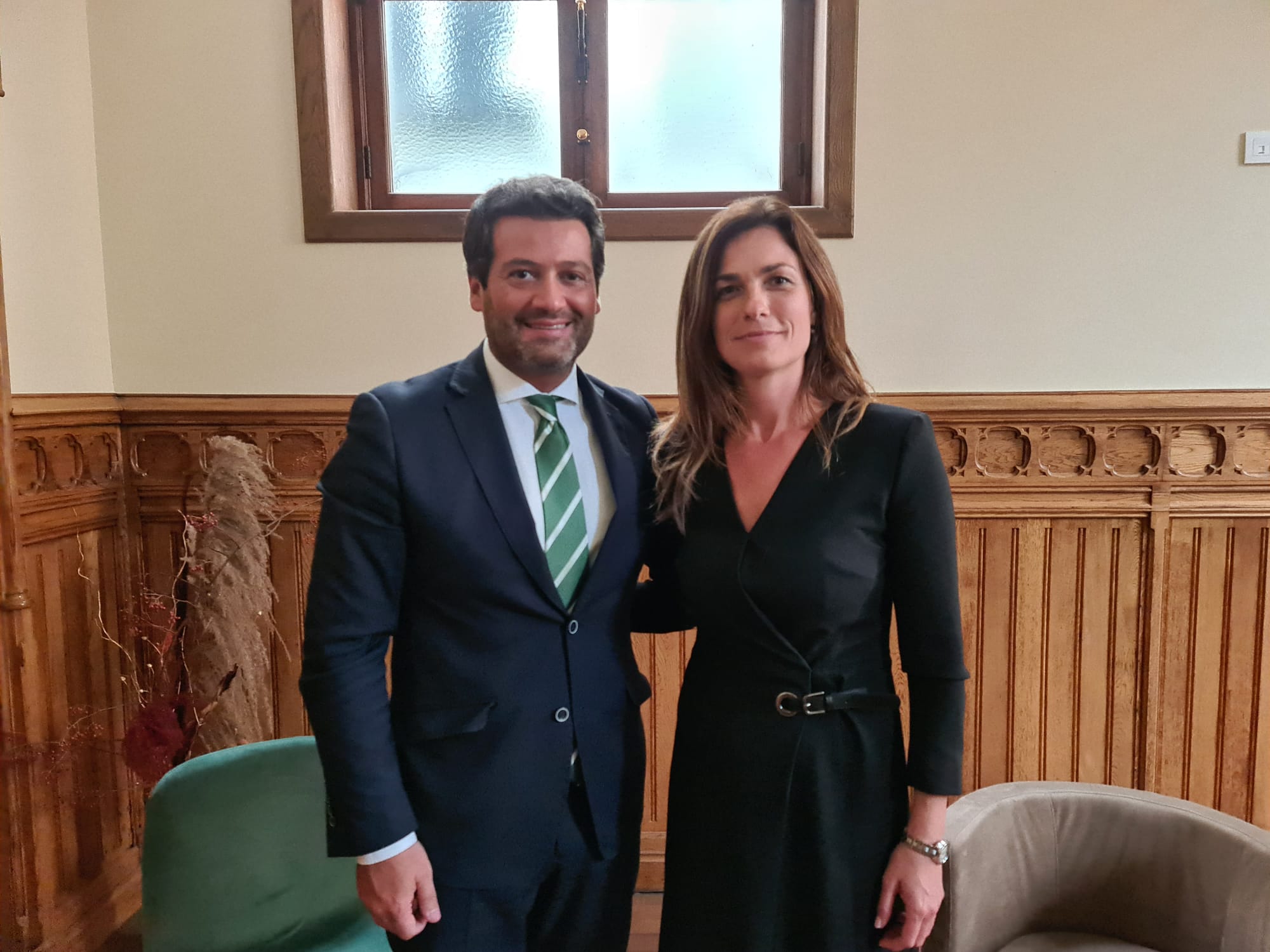 André Ventura encontra-se com ministra da Justiça húngara para preparar reunião com Orbán