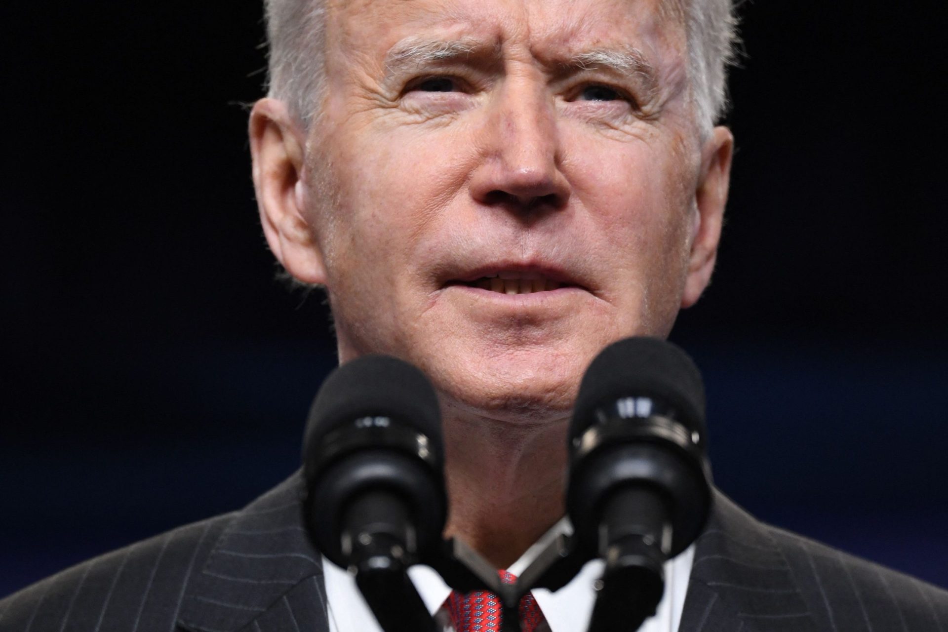 Presidente da China deseja uma “rápida recuperação” a Joe Biden