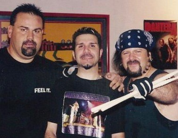 Pantera vão subir aos palcos em 2023 com baterista dos Anthrax