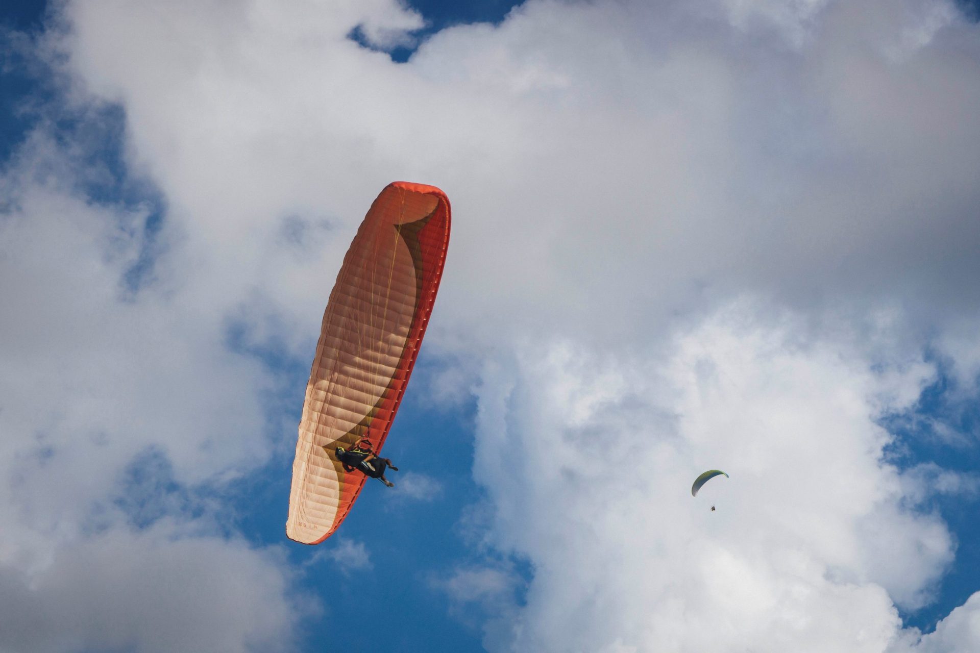 Acidente com parapente na Madeira provoca dois mortos