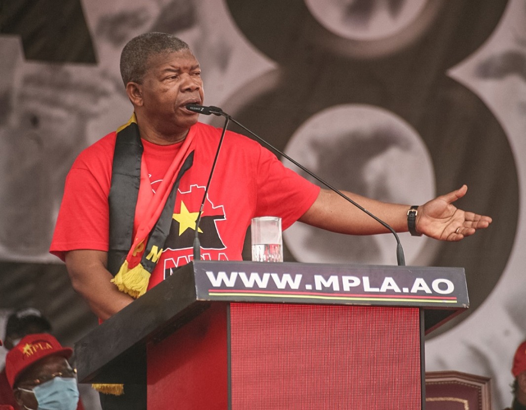 Eleições em Angola. MPLA vence com 51,17% e UNITA em segundo lugar com 43,95%