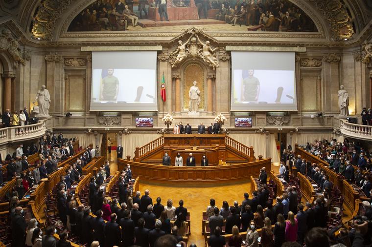 Daqui a dez dias, Parlamento vota ratificação da adesão da Suécia e da Finlândia à NATO