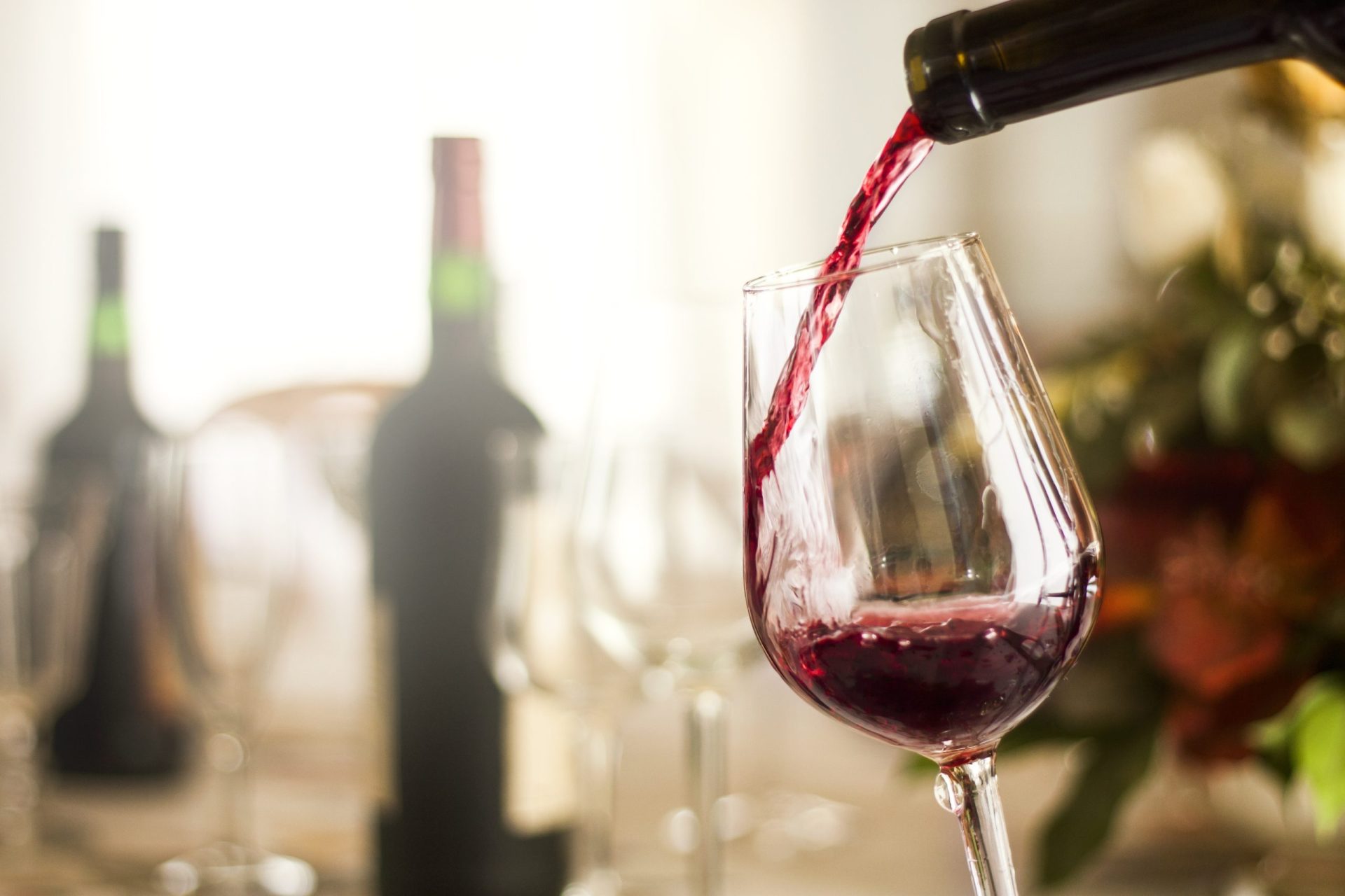 GNR apreende mais de 3.700 litros de vinho do Porto
