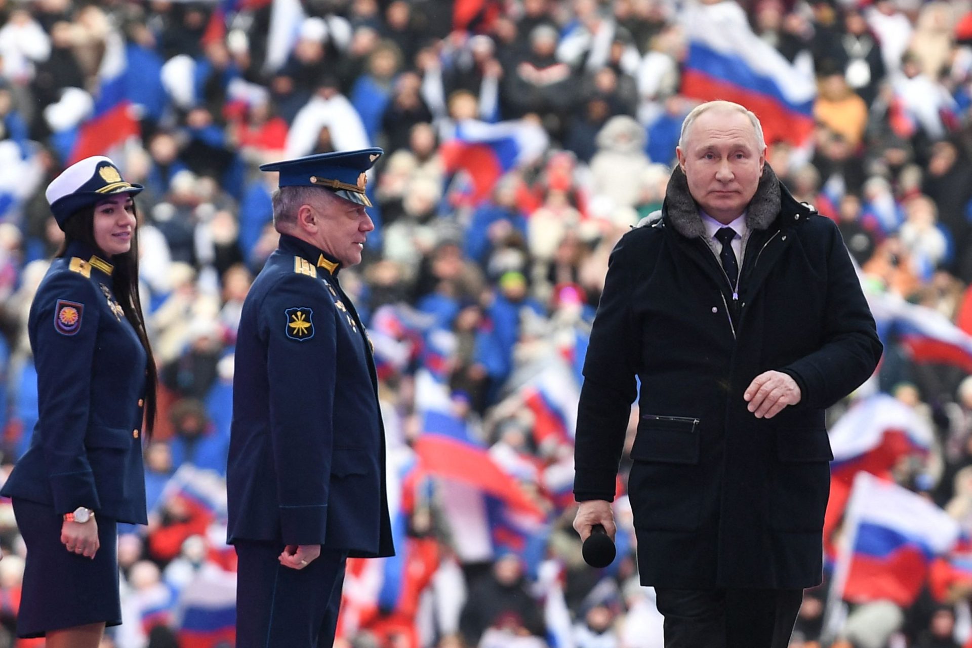 Moscovo. Estádio lotado com 200 mil pessoas a apoiar operação militar na Ucrânia