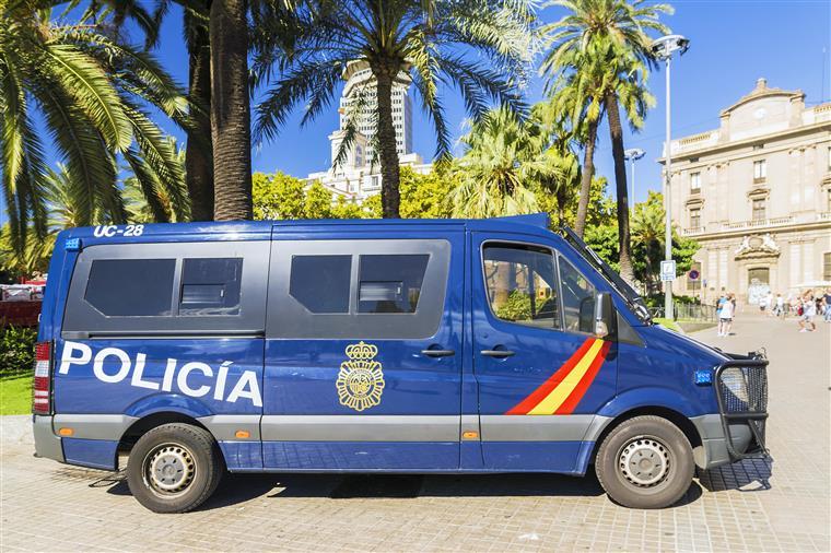 Irmãs de 12 anos que caíram de varanda em Barcelona deixaram carta