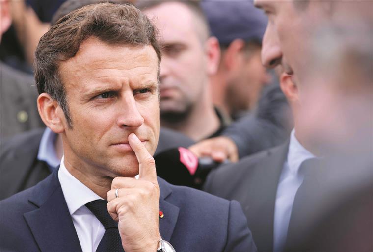 França. Macron quer novas pensões de reforma em vigor este ano