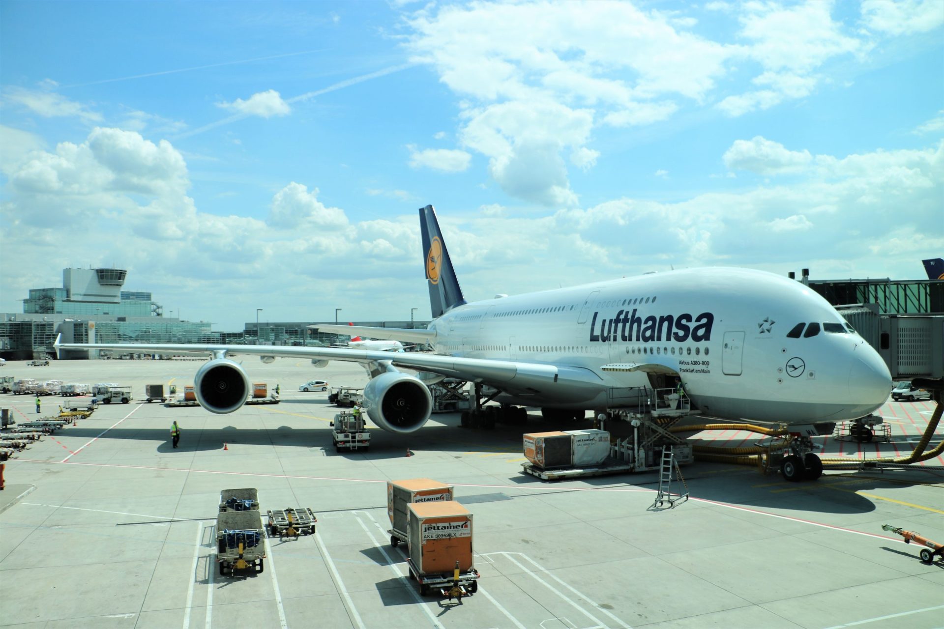 Sete feridos na sequência de turbulência em voo da Lufthansa