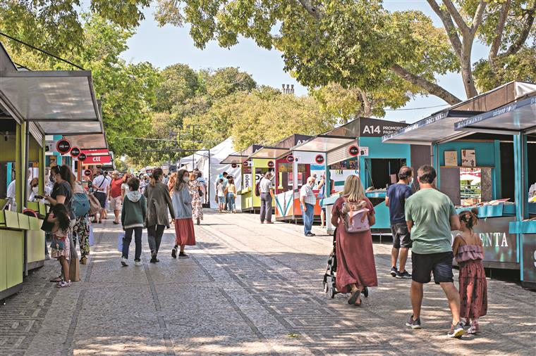 Feira do Livro prolongada por mais dois dias