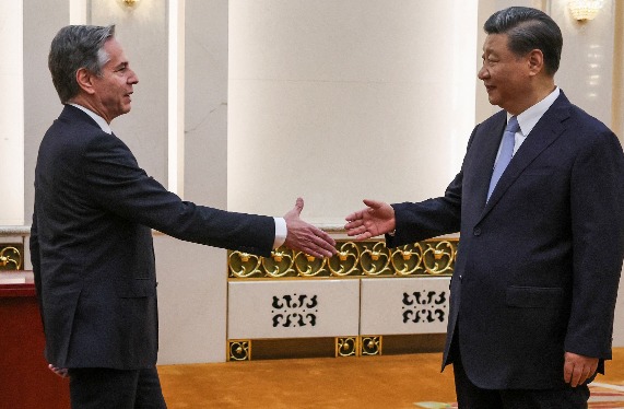 Antony Blinken reúne-se com Xi Jinping