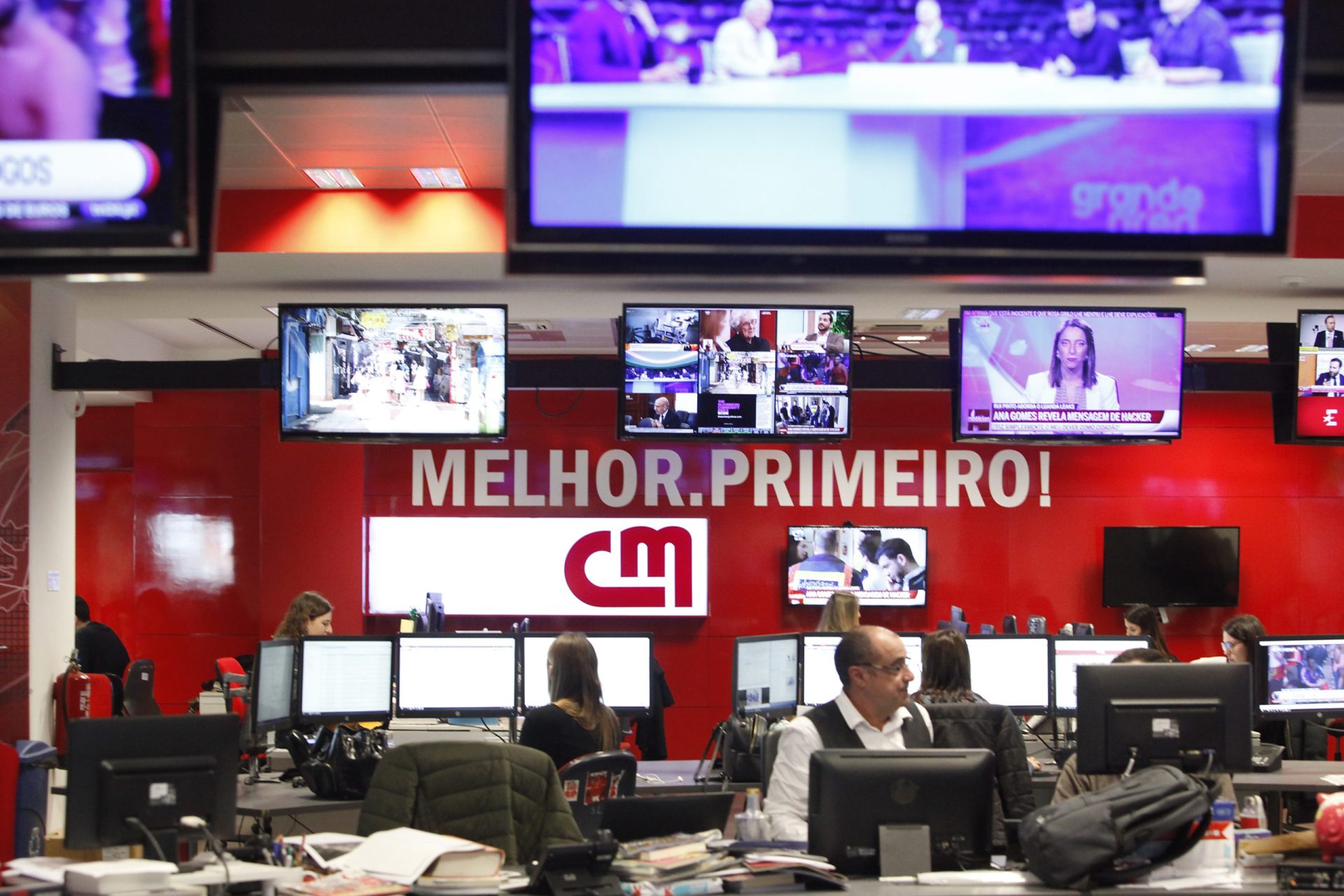 Cofina anima mercado de media