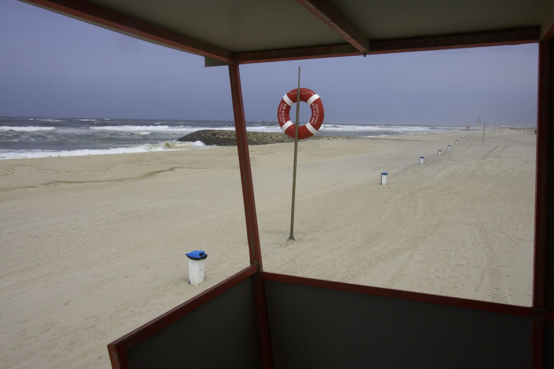 Espinho. Pai e filha salvos no mar por nadadores salvadores