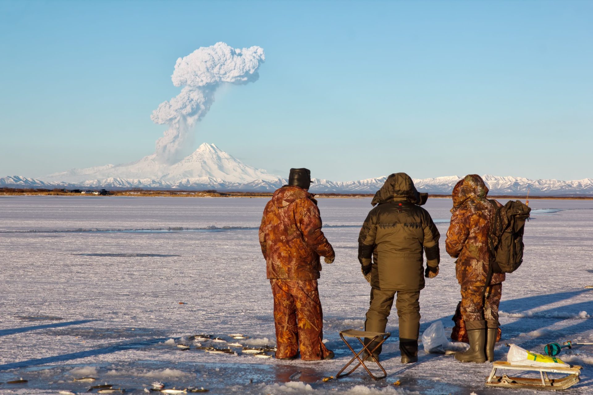 Rússia. Vulcão lança cinzas a oito mil metros de altura