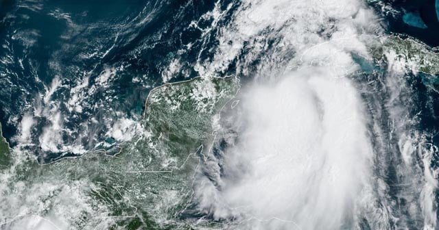 Milhões tem ordens para evacuar casa na Florida devido ao furacão Idália